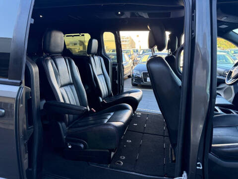 2017 Dodge Grand Caravan GT