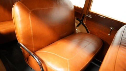 1948 Ford Super Deluxe