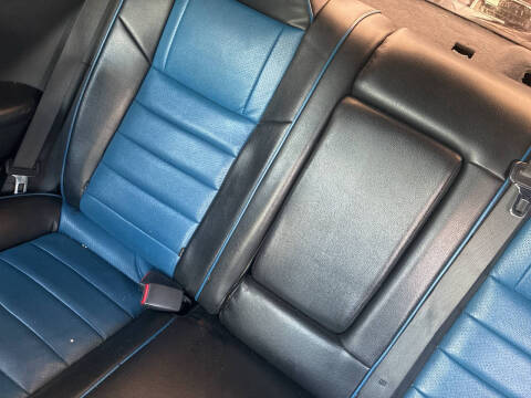 2013 Dodge Challenger R/T Plus