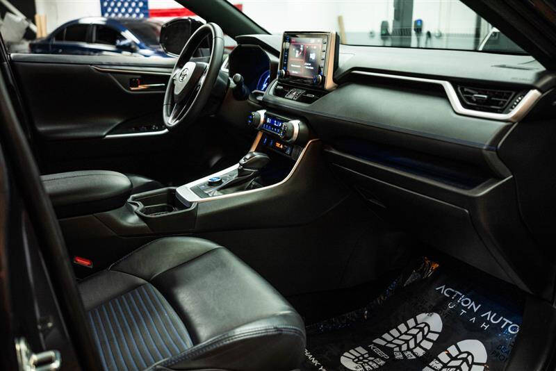 2019 Toyota RAV4 Hybrid XSE