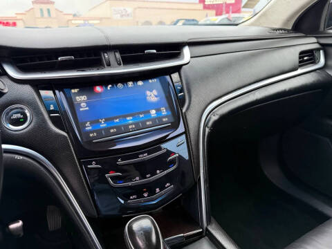 2015 Cadillac XTS Pro Coachbuilder-Limo