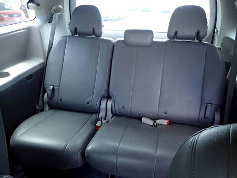 2015 Toyota Sienna L 7-Passenger