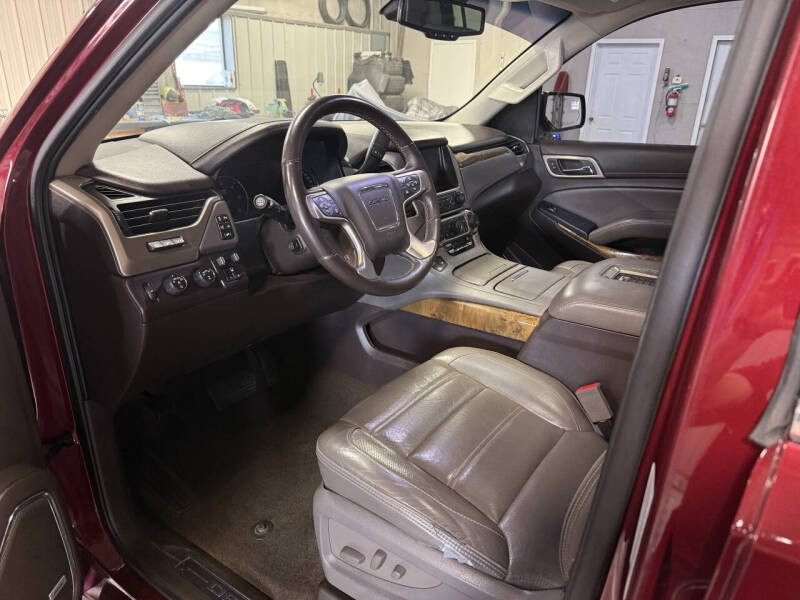 2017 GMC Yukon XL Denali