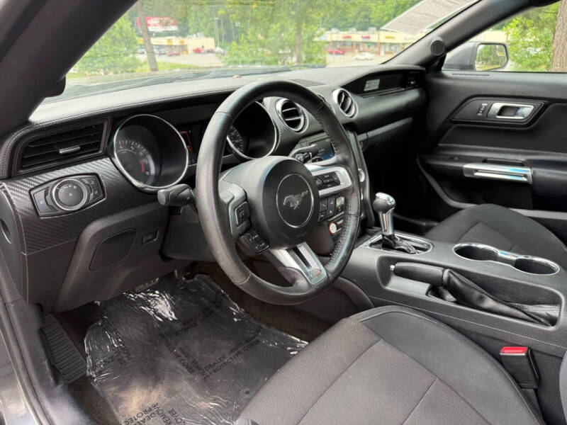 2016 Ford Mustang V6