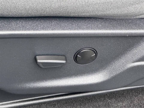 2024 Ford F-150 Lightning XLT