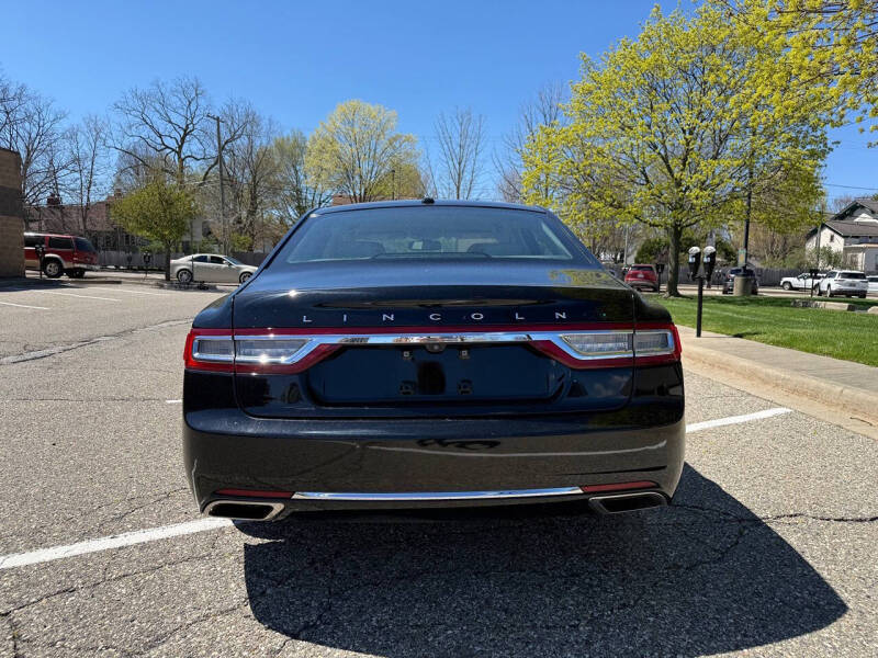 2017 Lincoln Continental Select