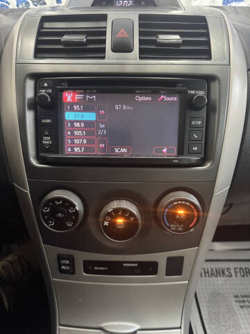 2013 Toyota Corolla LE