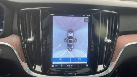 2023 Volvo S60 B5 Plus Black Edition