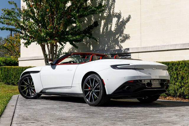 2019 Aston Martin DB11 Volante