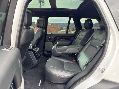 2020 Land Rover Range Rover P525 HSE