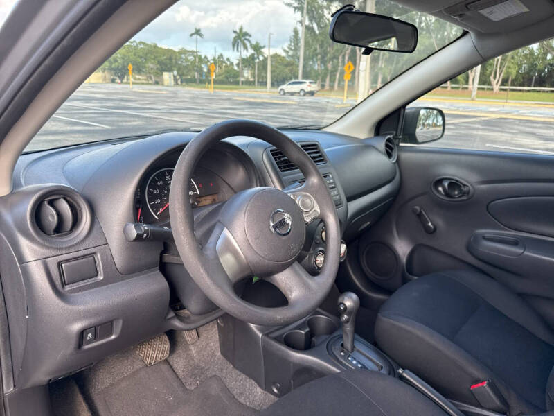 2014 Nissan Versa 1.6 S Plus