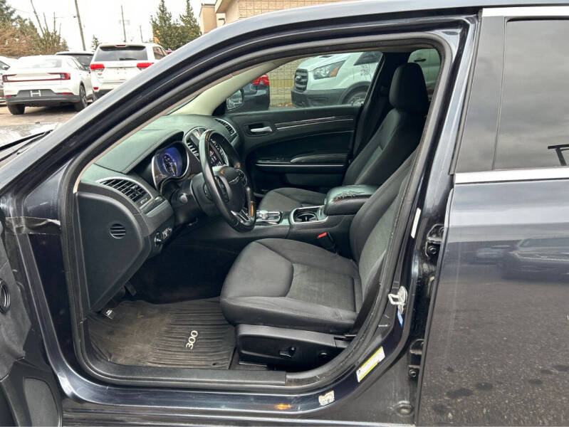 2018 Chrysler 300 Touring L