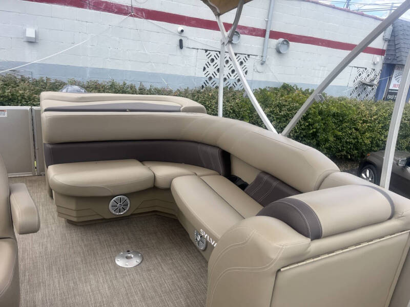 2023 Sylvan Mirage 820