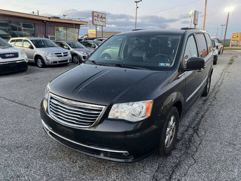 2012 Chrysler Town and Country Touring