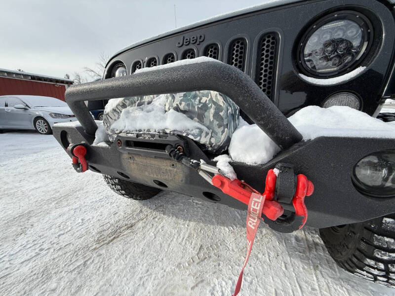 2017 Jeep Wrangler Willys Wheeler