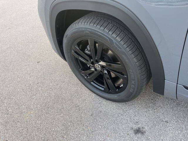 2026 Volkswagen Atlas Cross Sport SEL R-Line Black 4Motion