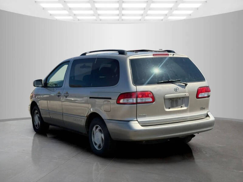 2002 Toyota Sienna