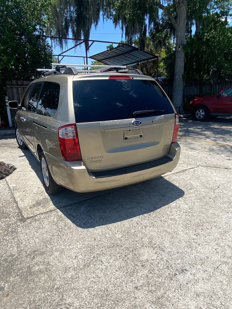 2006 Kia Sedona for sale at AFFORDABLE IMPORT AUTO INC in Longwood, FL