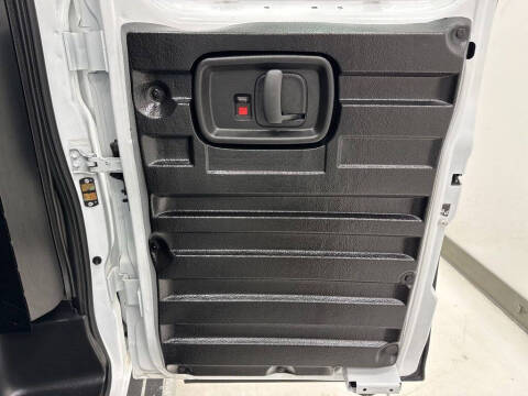 2024 Chevrolet Express 2500