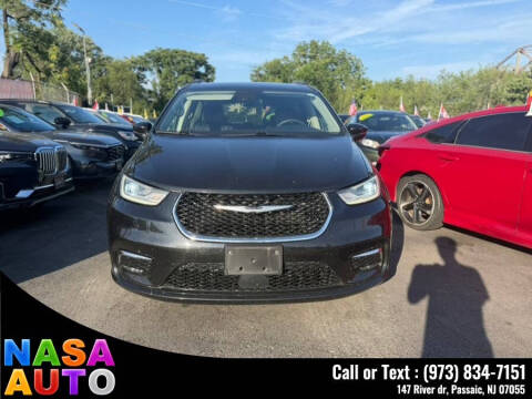 2022 Chrysler Pacifica Touring L