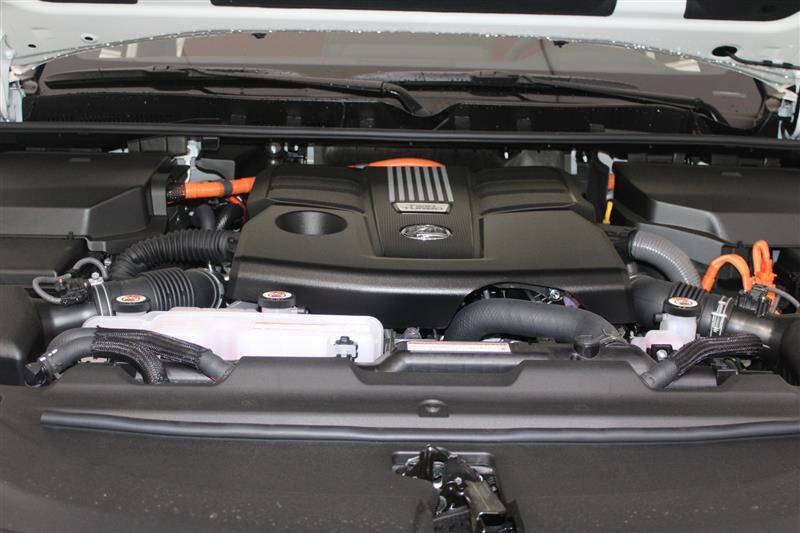 2025 Lexus LX 700h F SPORT Handling