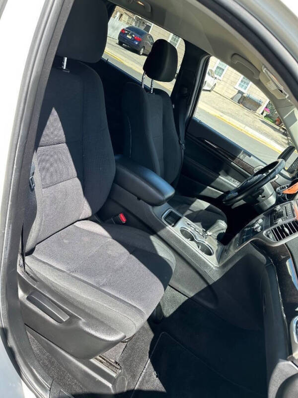 2012 Jeep Grand Cherokee Laredo