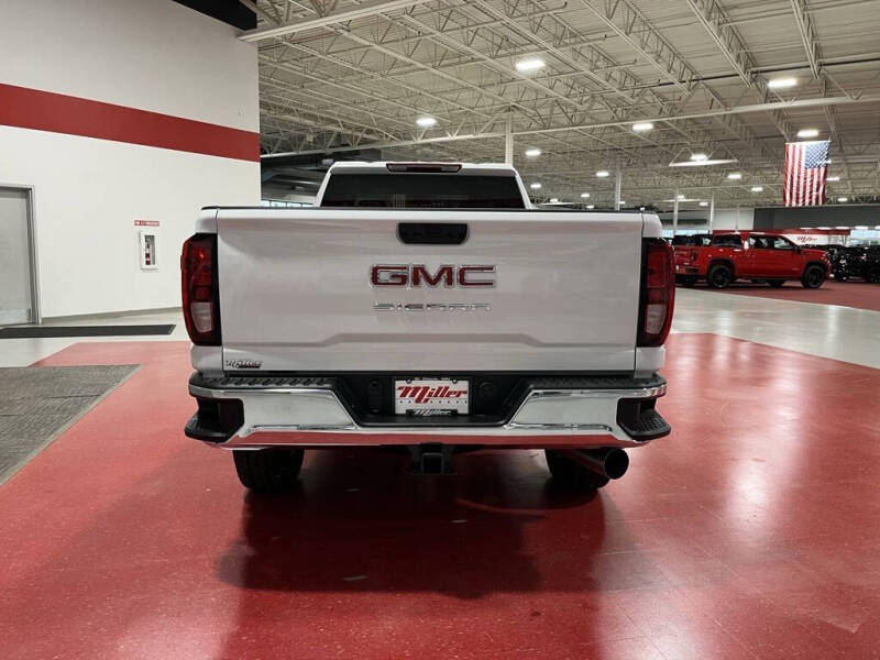 2025 GMC Sierra 3500HD