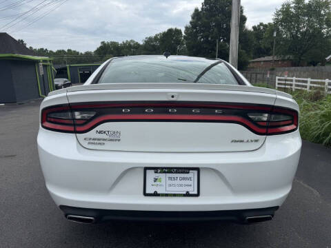 2016 Dodge Charger SXT