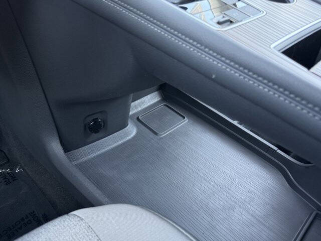 2024 Toyota Sienna LE 8-Passenger