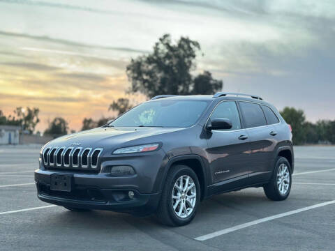 2015 Jeep Cherokee for sale at BARMAN AUTO INC in Bakersfield CA