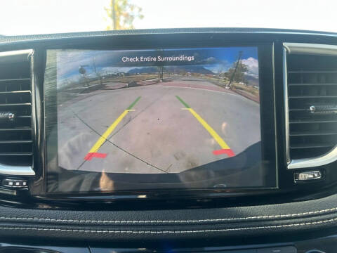 2023 Chrysler Pacifica Plug-In Hybrid Touring L