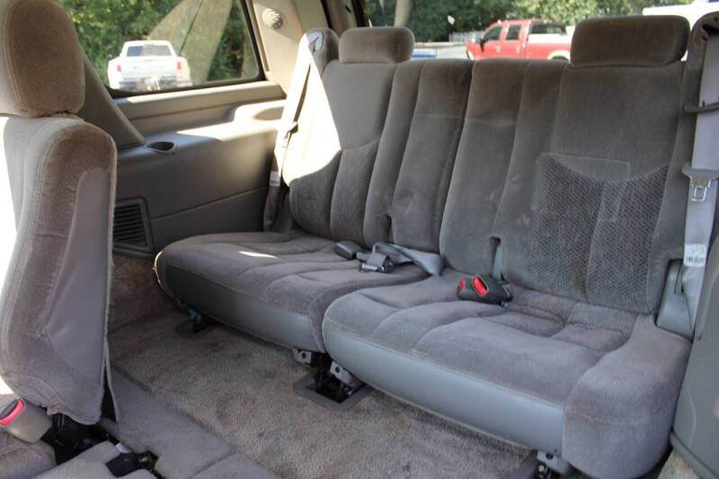 2003 Chevrolet Tahoe LS