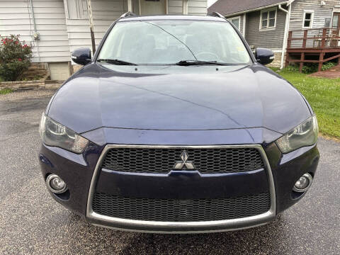 2013 Mitsubishi Outlander SE Photo