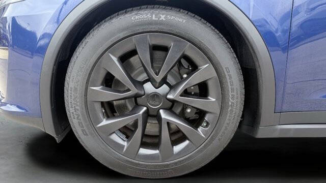2023 Tesla Model X Standard Range