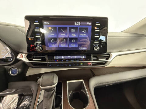 2022 Toyota Sienna XLE 7-Passenger