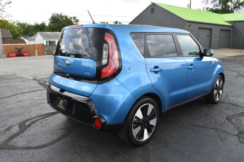 2016 Kia Soul +
