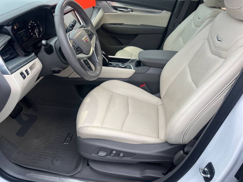 2023 Cadillac XT5 Premium Luxury