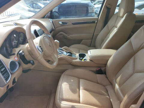 2013 Porsche Cayenne Tiptronic