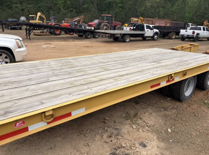 2022 Belshe 25ft equipment trailer