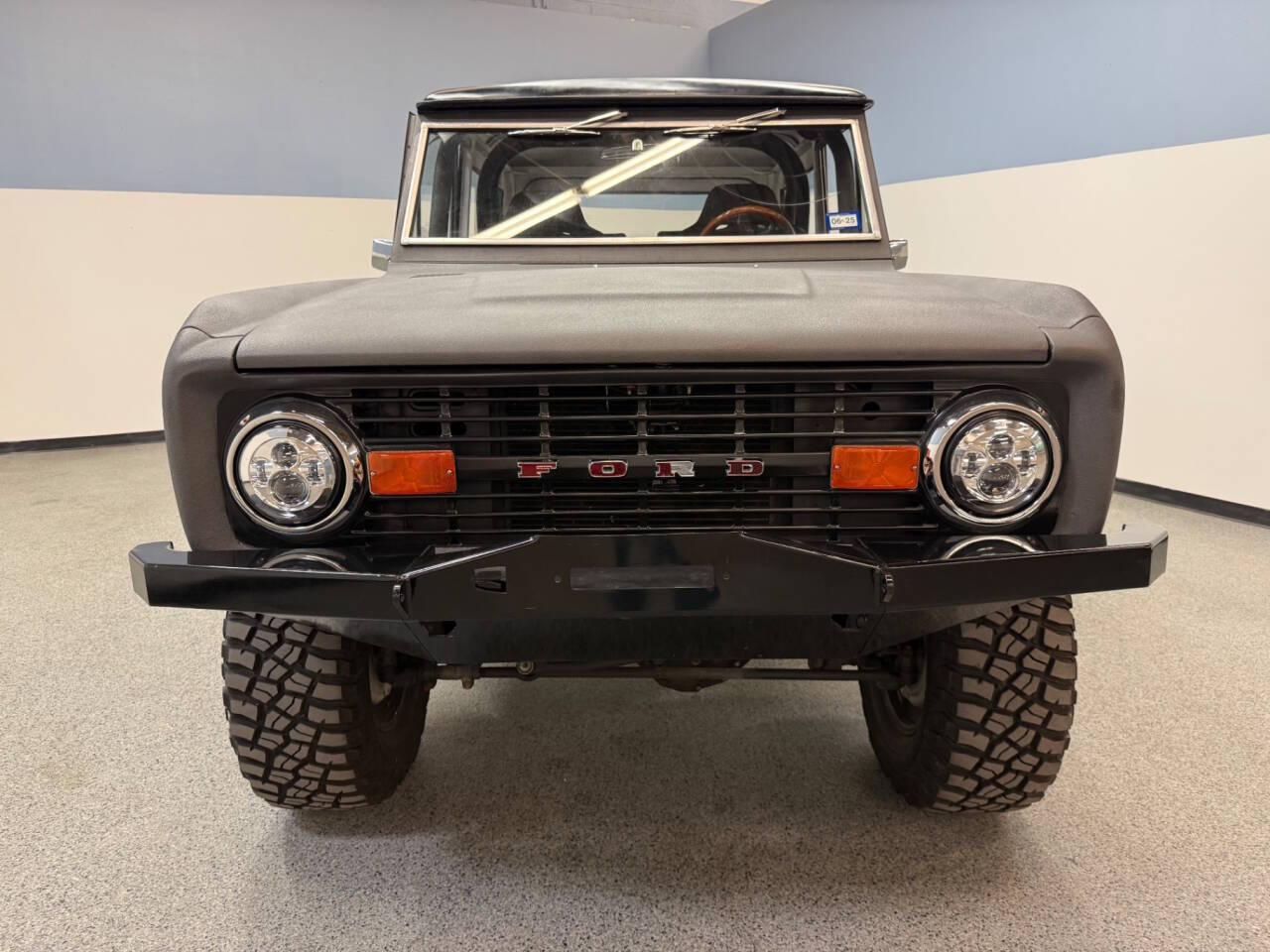 1970 Ford Bronco 2