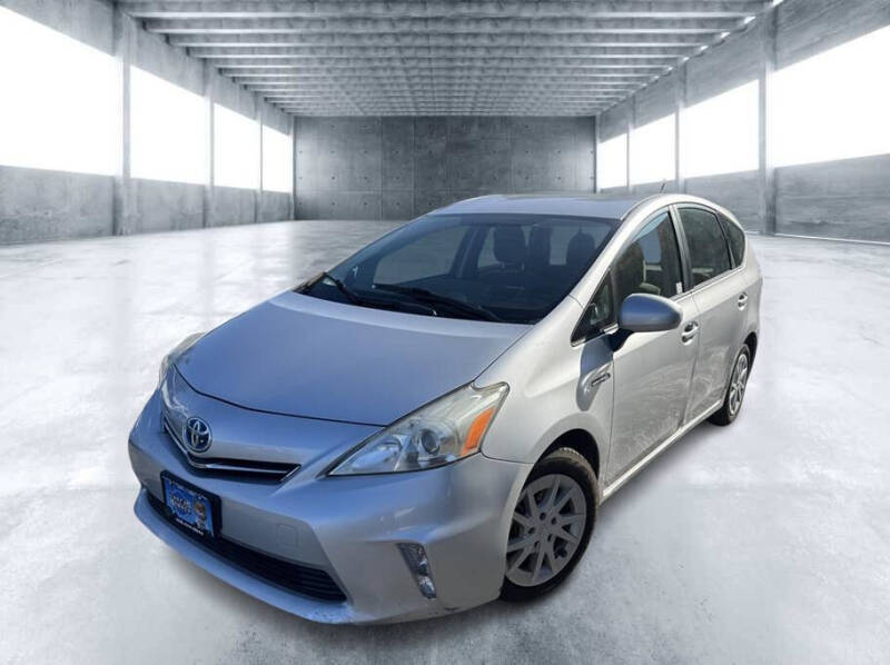 2012 Toyota Prius v Five