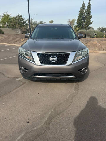 2014 Nissan Pathfinder for sale at NICE CAR AUTO SALES, LLC in Tempe AZ