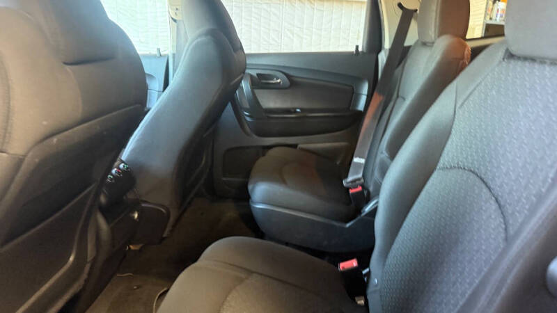 2011 Chevrolet Traverse LT