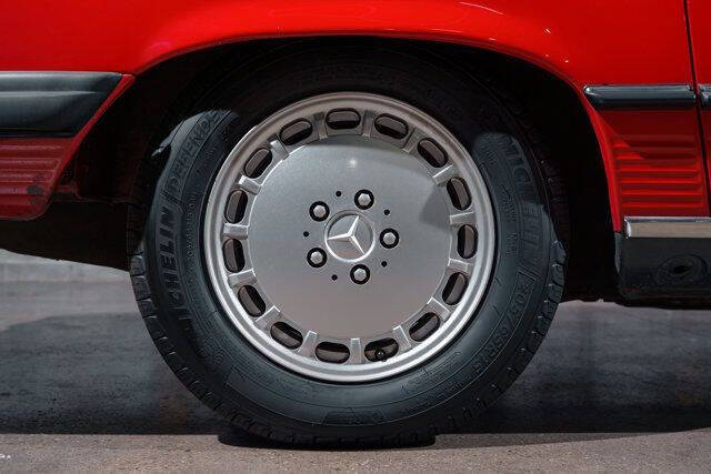 1988 Mercedes-Benz 560-Class 560 SL