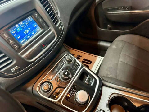2016 Chrysler 200