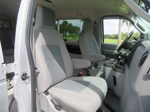 2014 Ford E-Series E-150 XLT