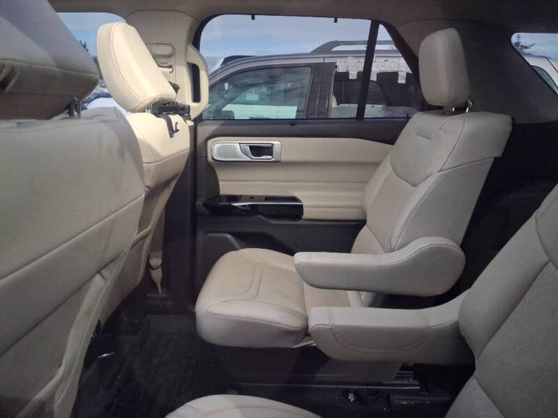 2023 Ford Explorer Platinum