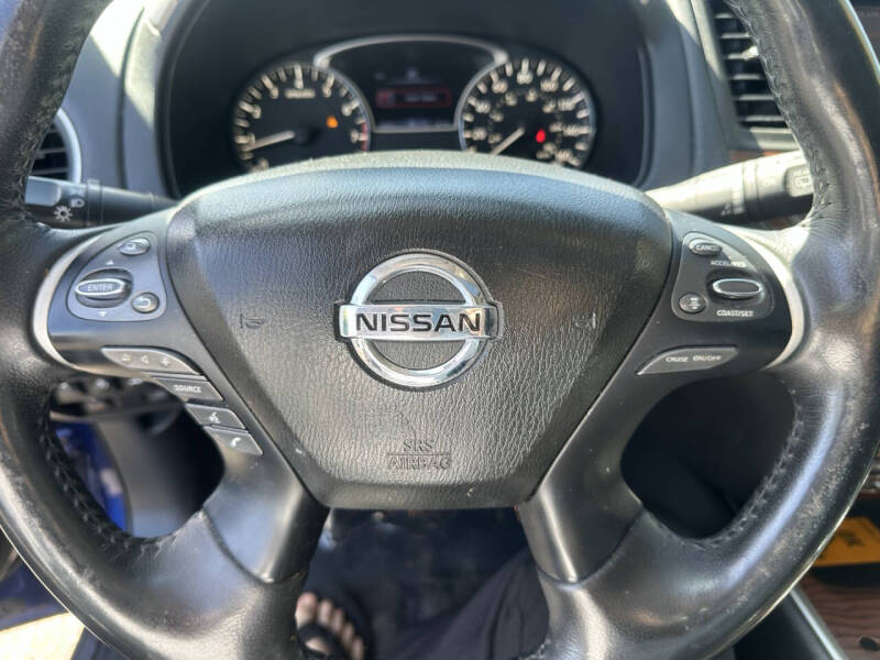 2020 Nissan Pathfinder Platinum