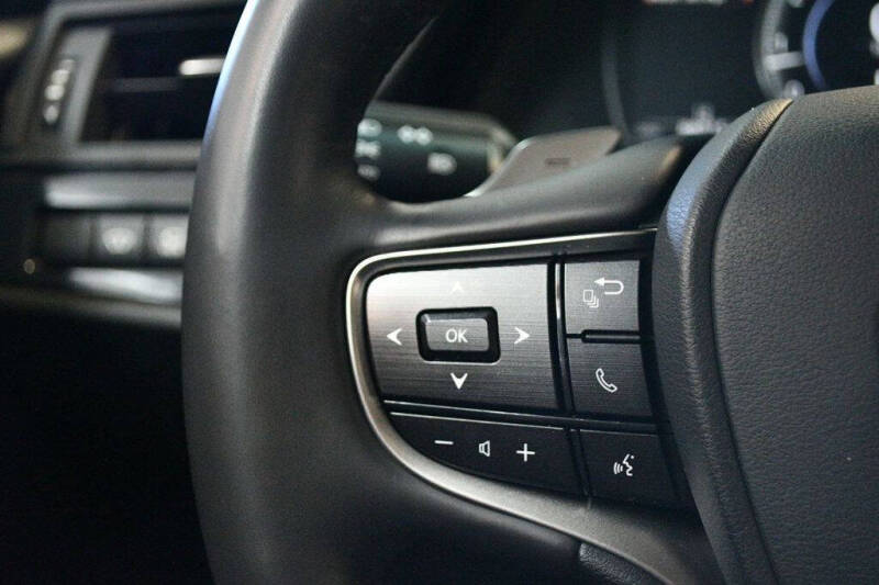 2022 Lexus ES 350 Ultra Luxury