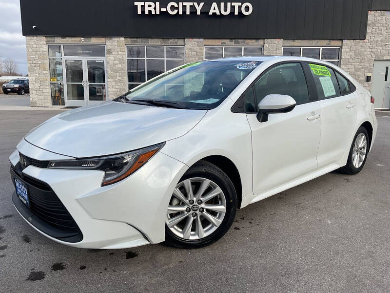 2024 Toyota Corolla LE's photo